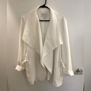 NEW Club Monaco white long open jacket with cinched waist. Size XL
